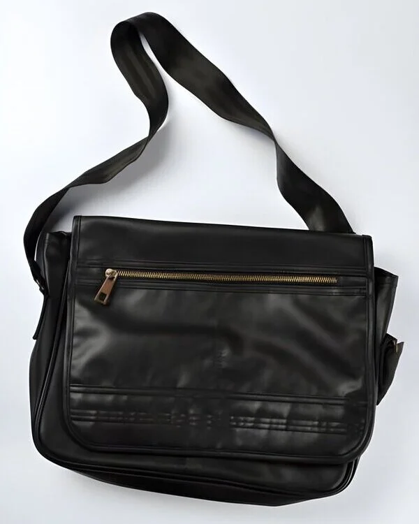 Black Leather Shoulder Messenger Bag Manufactured by Vixen Leather
